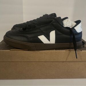 NWOT - Veja Black and White Leather Sneakers with Brown Sole